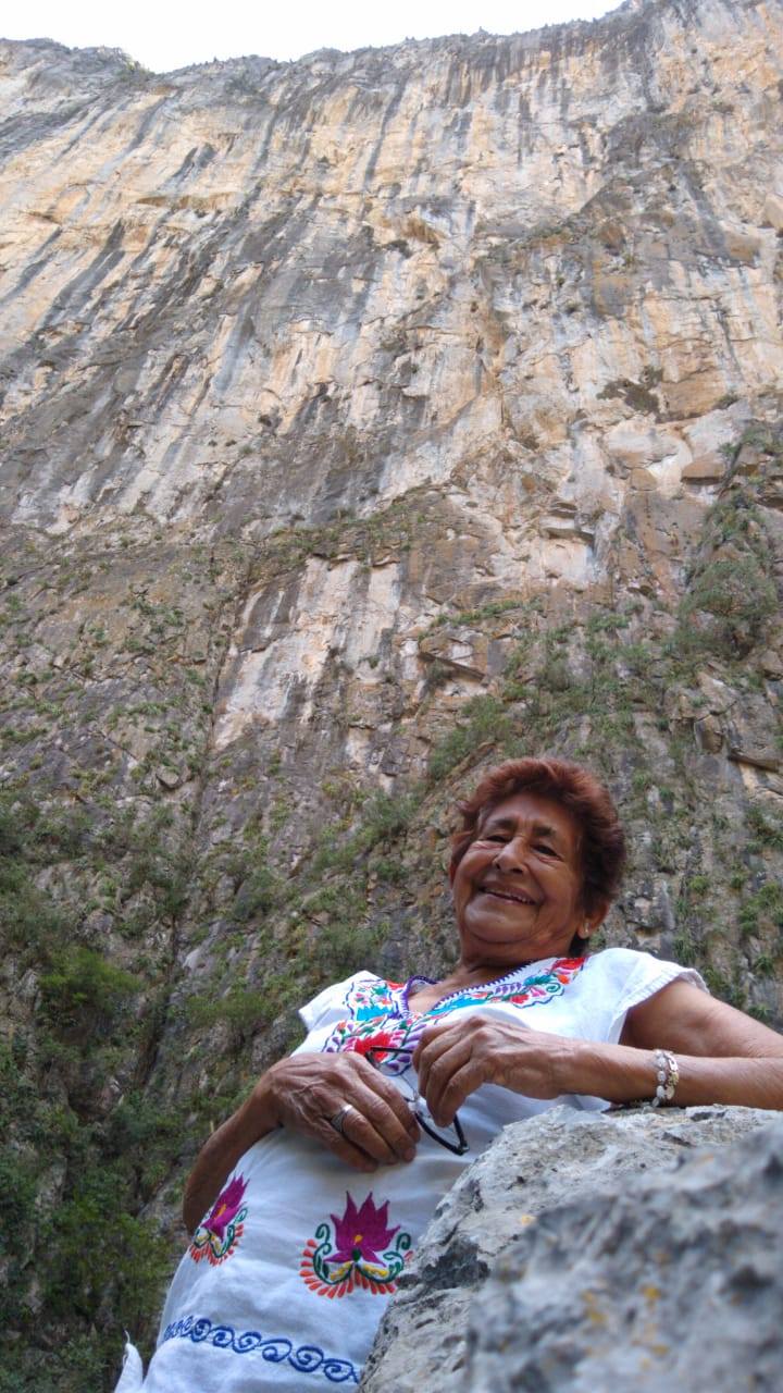 Corre y se va corriendo&nbsp;con…